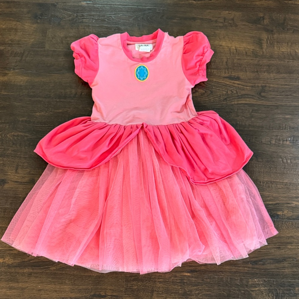 Taylor Joelle Princess Peach 7 dress play condition